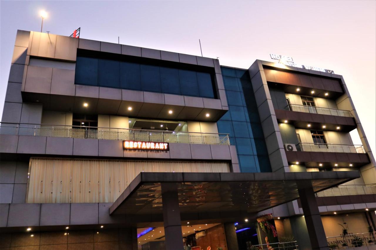 Hotel Vaishnavi Heights Aurangabad  ภายนอก รูปภาพ